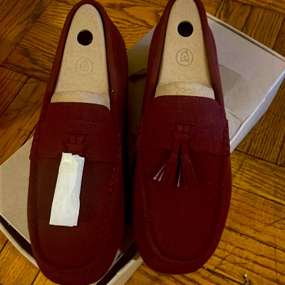 Burgundy mens loafer moccasin size 10.5